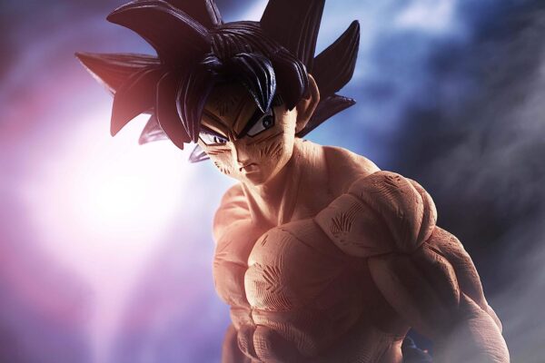 figura de Son Goku Ultra Instinct (Sign) Creator x Creator Banpresto