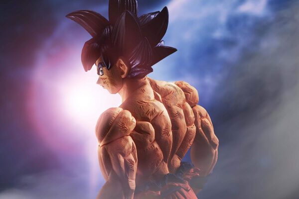 figura de Son Goku Ultra Instinct (Sign) Creator x Creator Banpresto